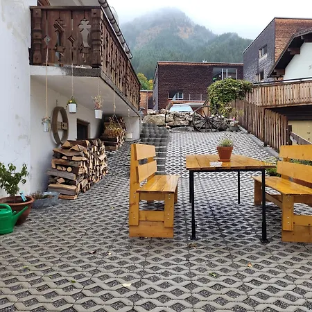 Alpenrose In Apartment Nesselwangle